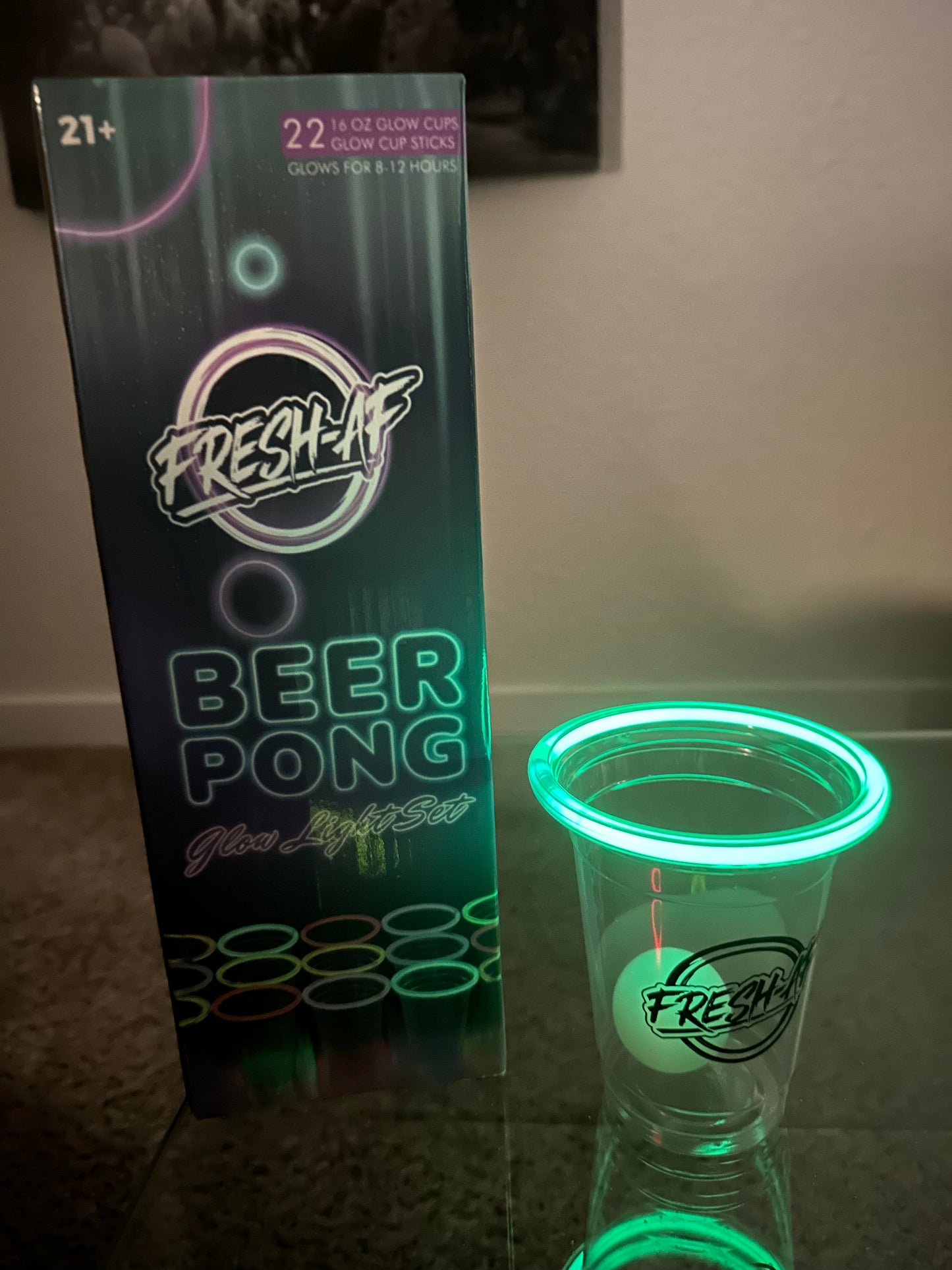 Beer Pong glow in the dark set